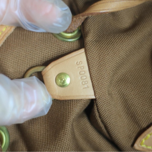 SOLD ‼️Authentic Louis Vuitton Montsouris GM - Picture 3 of 13